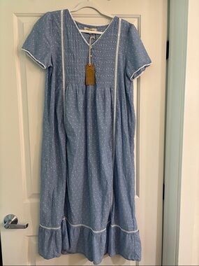 new! Beacan Cove blue/white dot summer dress/nightgown, 100% cotton medium